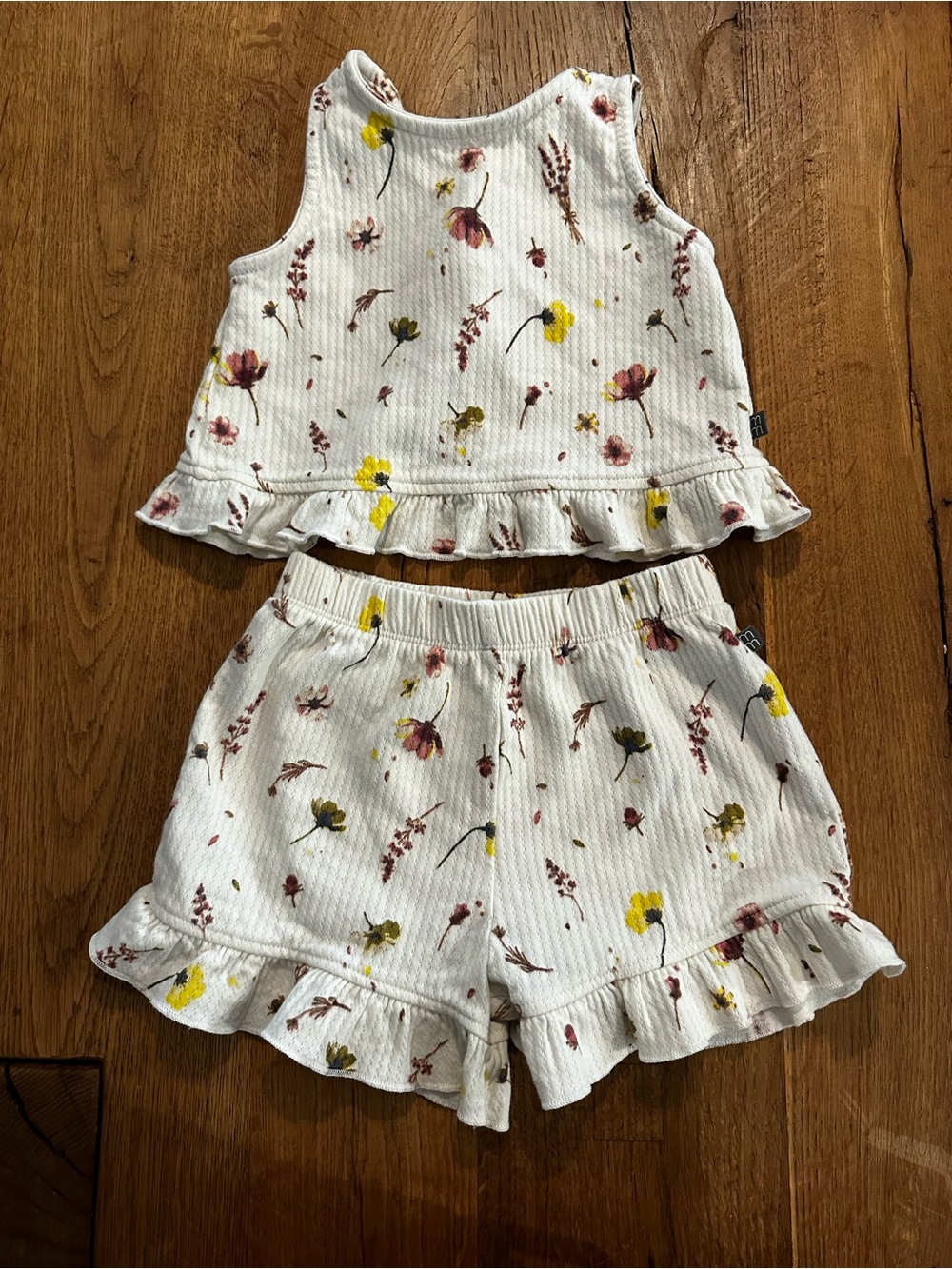 Modern Moments by Gerber 2 piece set
